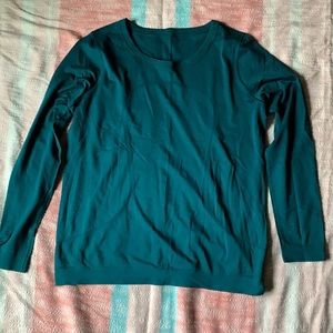 Lululemon relaxed swiftly in royal emerald, size 10